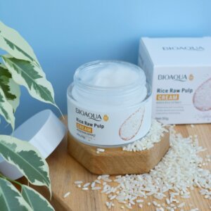 **BIOAQUA Rice Raw Pulp Skin Brightening Facial Cleanser ✨**